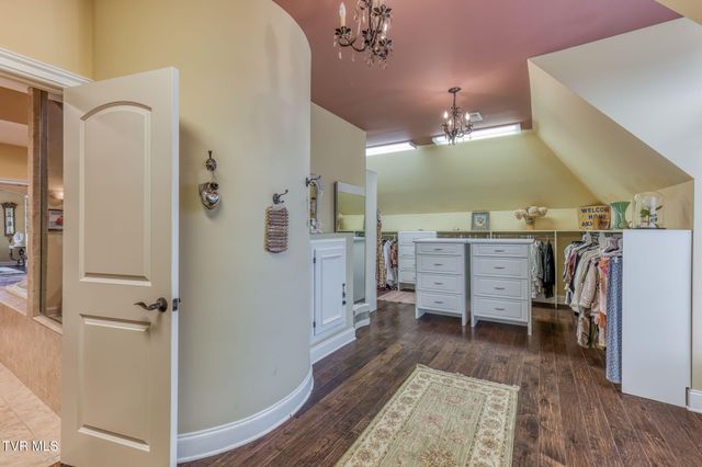 1128 Mountain Vista Pvt Drive, Bristol, TN 37620