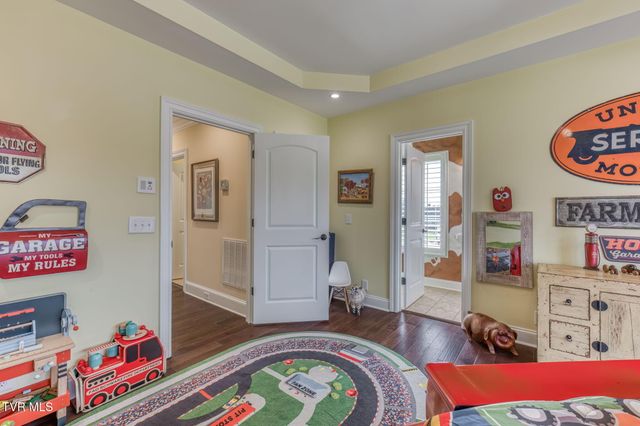 1128 Mountain Vista Pvt Drive, Bristol, TN 37620