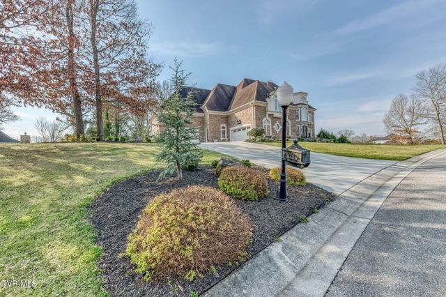 1128 Mountain Vista Pvt Drive, Bristol, TN 37620