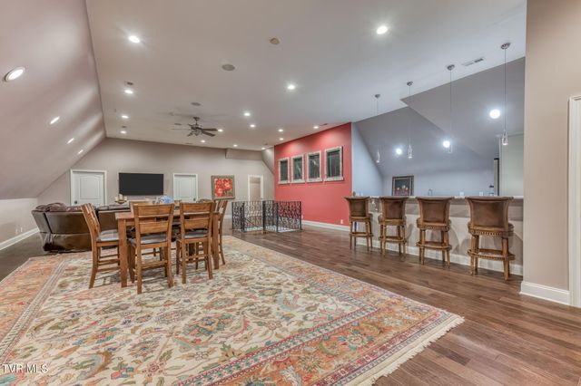 1128 Mountain Vista Pvt Drive, Bristol, TN 37620