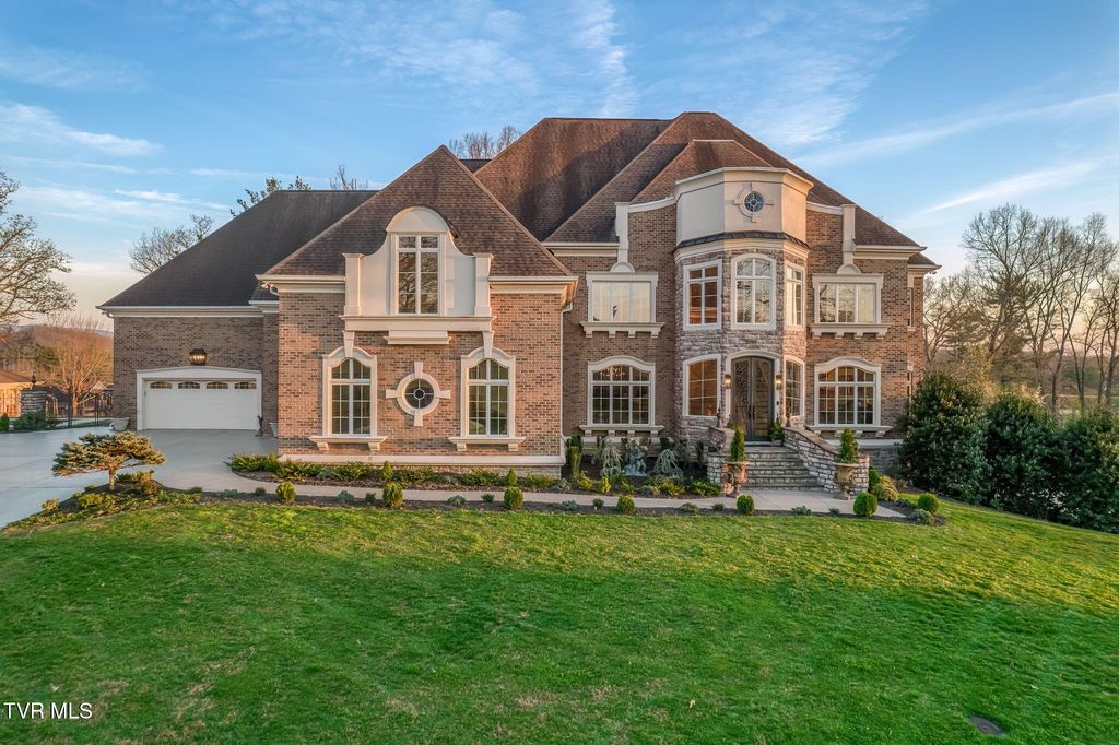 1128 Mountain Vista Pvt Drive, Bristol, TN 37620