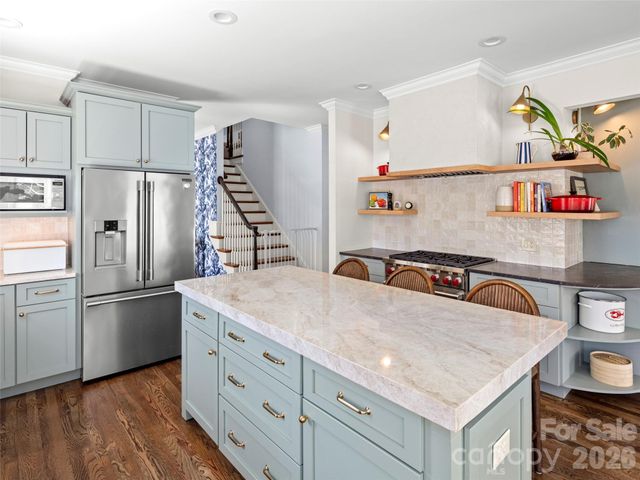 604 Holt Lane, Asheville, NC 28803