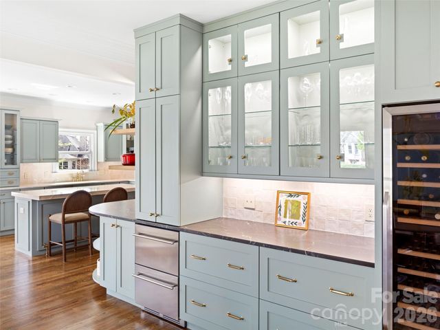 604 Holt Lane, Asheville, NC 28803