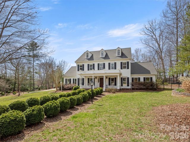 604 Holt Lane, Asheville, NC 28803
