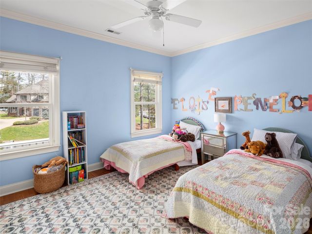 604 Holt Lane, Asheville, NC 28803