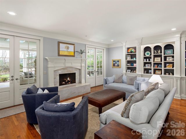 604 Holt Lane, Asheville, NC 28803