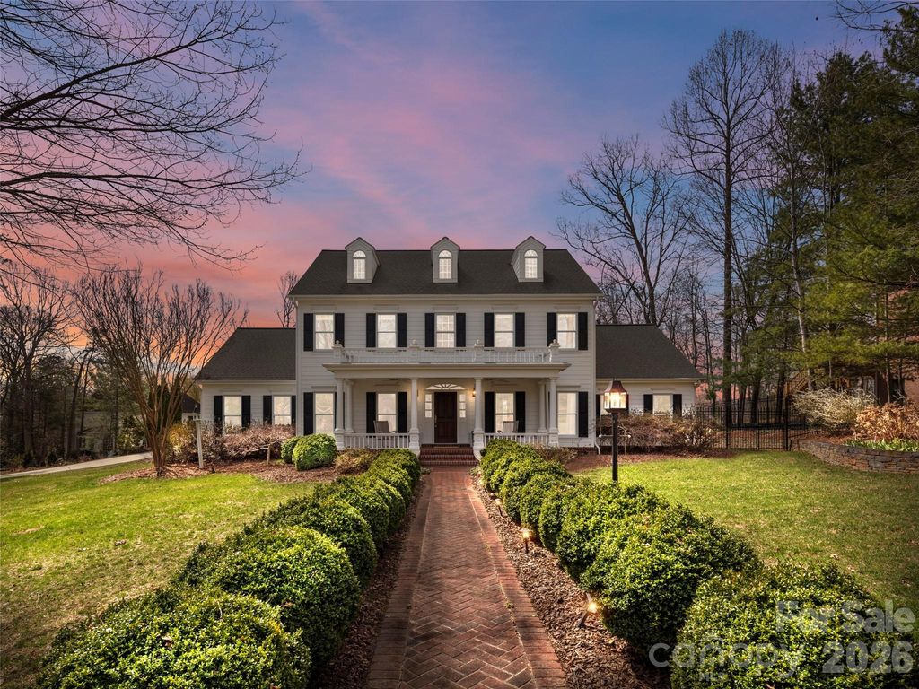 604 Holt Lane, Asheville, NC 28803