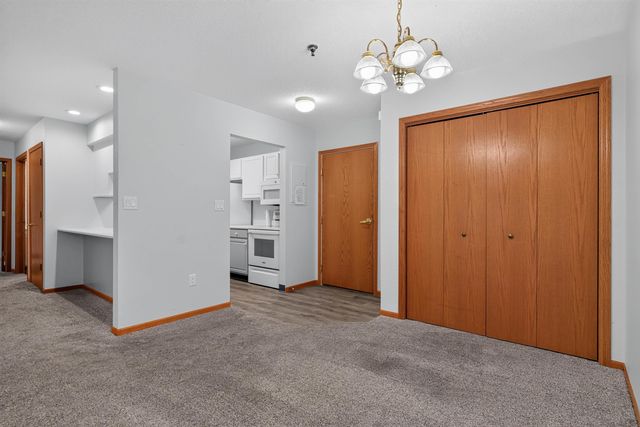 4125 Autumn Ridge Rd Unit 108, Cedar Falls, IA 50613