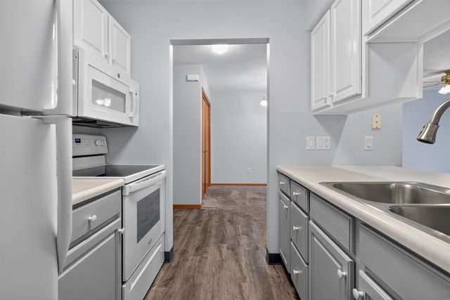 4125 Autumn Ridge Rd Unit 108, Cedar Falls, IA 50613