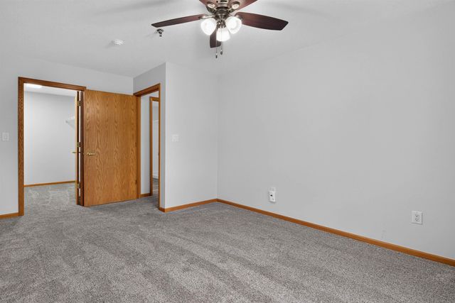 4125 Autumn Ridge Rd Unit 108, Cedar Falls, IA 50613
