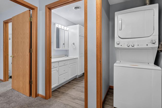 4125 Autumn Ridge Rd Unit 108, Cedar Falls, IA 50613
