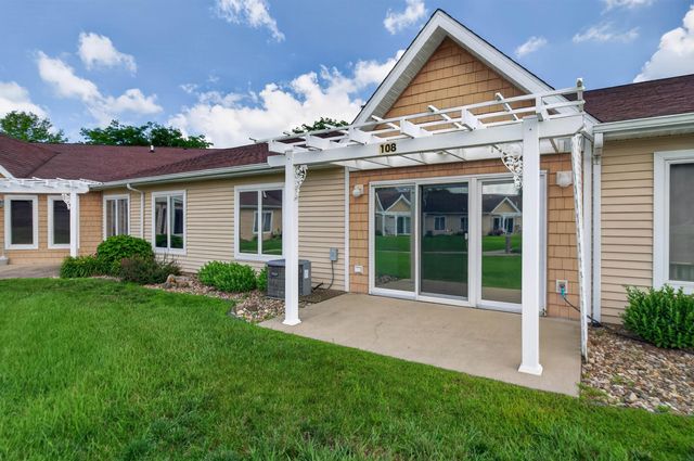 4125 Autumn Ridge Rd Unit 108, Cedar Falls, IA 50613
