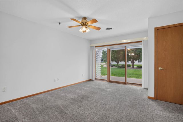 4125 Autumn Ridge Rd Unit 108, Cedar Falls, IA 50613