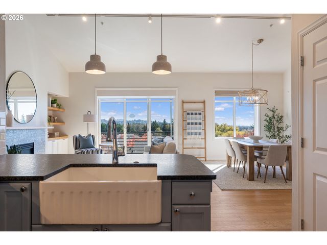 4832 Nw PROMENADE Ter 418, Portland, OR 97229