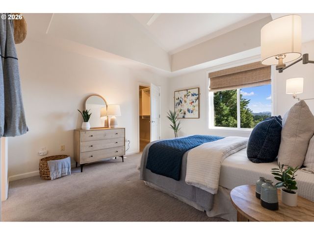 4832 Nw PROMENADE Ter 418, Portland, OR 97229