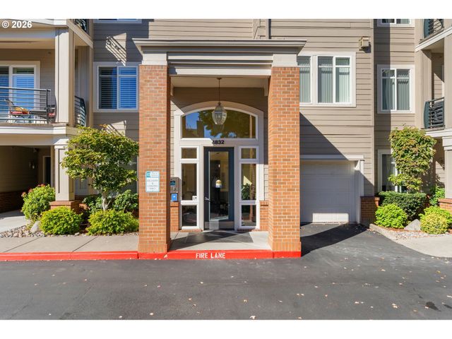 4832 Nw PROMENADE Ter 418, Portland, OR 97229