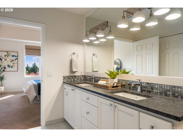 4832 Nw PROMENADE Ter 418, Portland, OR 97229