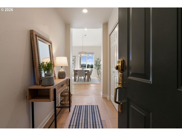 4832 Nw PROMENADE Ter 418, Portland, OR 97229