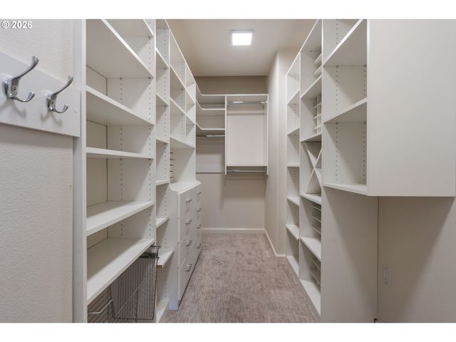 4832 Nw PROMENADE Ter 418, Portland, OR 97229