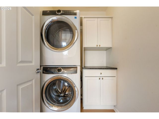 4832 Nw PROMENADE Ter 418, Portland, OR 97229