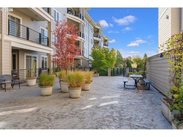 4832 Nw PROMENADE Ter 418, Portland, OR 97229