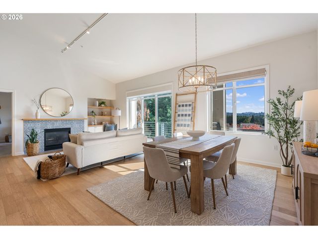 4832 Nw PROMENADE Ter 418, Portland, OR 97229