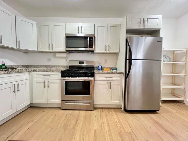 7928 Harding Avenue 3, Miami Beach, FL 33141