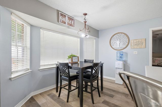 2560 Southern Oaks Dr, Cantonment, FL 32533