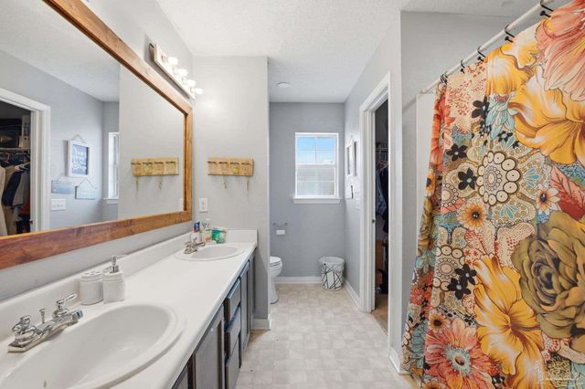 2560 Southern Oaks Dr, Cantonment, FL 32533