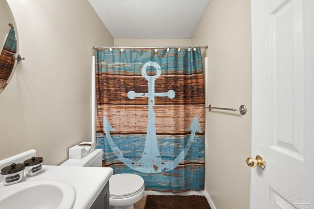 2560 Southern Oaks Dr, Cantonment, FL 32533