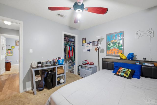 2560 Southern Oaks Dr, Cantonment, FL 32533