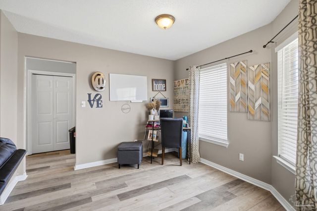 2560 Southern Oaks Dr, Cantonment, FL 32533