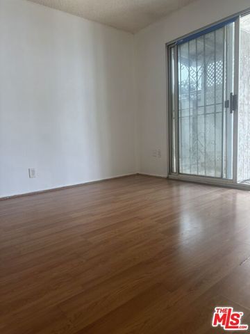 2660 Newell Street, Los Angeles, CA 90039