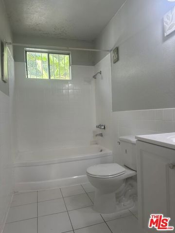 2660 Newell Street, Los Angeles, CA 90039