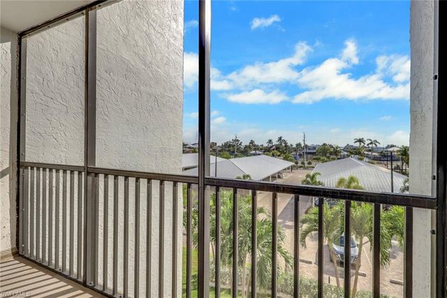 6612 ESTERO BLVD 301, Fort Myers Beach, FL 33931