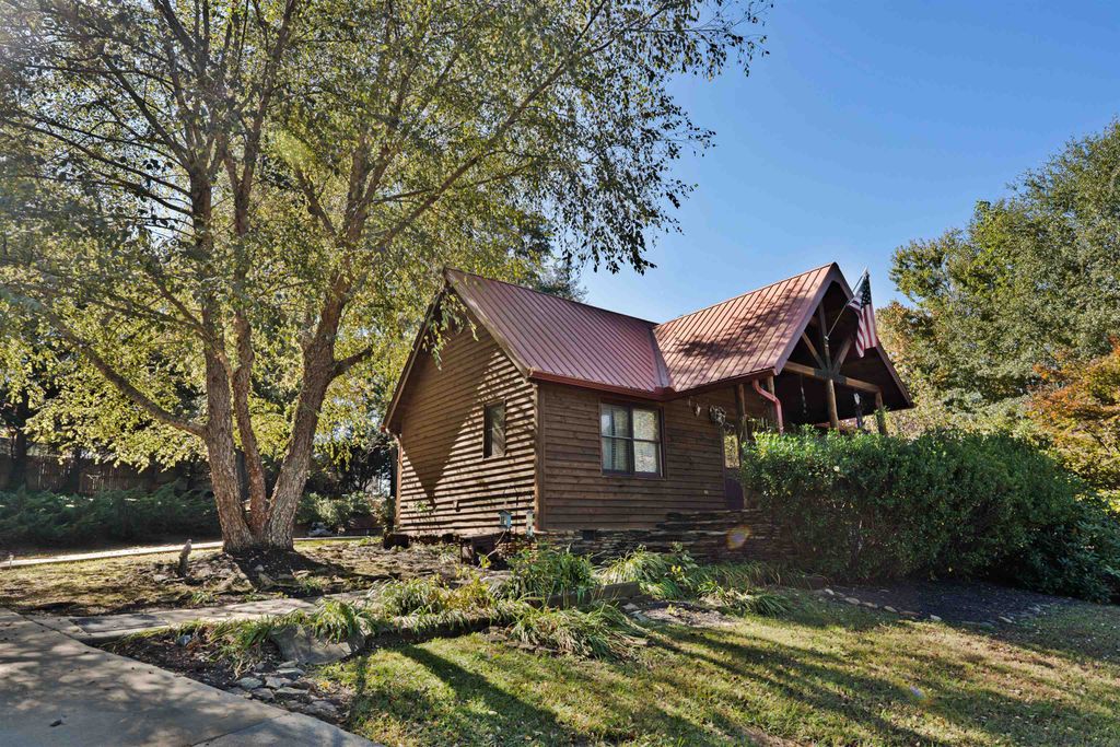 123 Guy Cothran Road, Inman, SC 29349