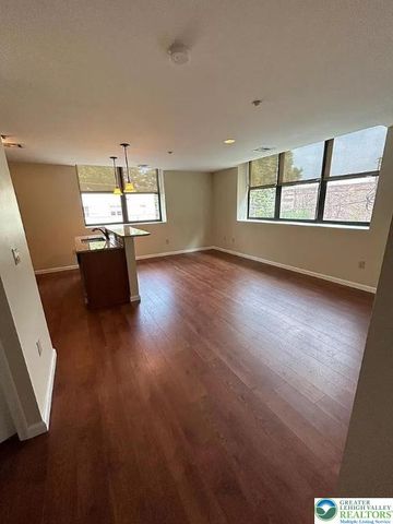 528 North new Street 4, Bethlehem City, PA 18018