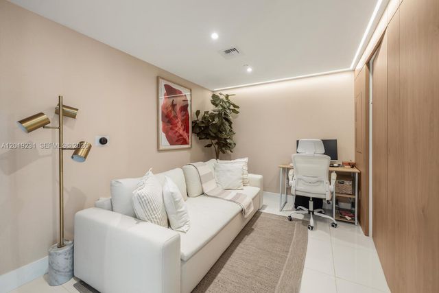 1300 S Miami Ave 2602, Miami, FL 33130