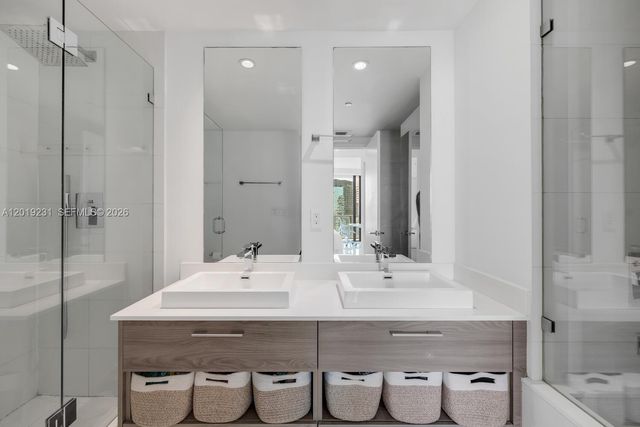 1300 S Miami Ave 2602, Miami, FL 33130