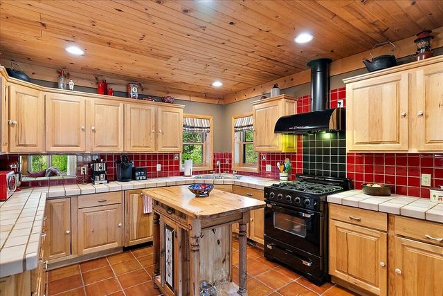 2380 W Shore Drive, Trufant, MI 49347