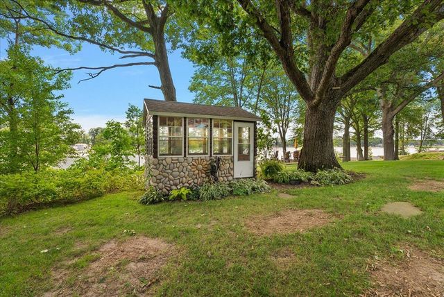 2380 W Shore Drive, Trufant, MI 49347
