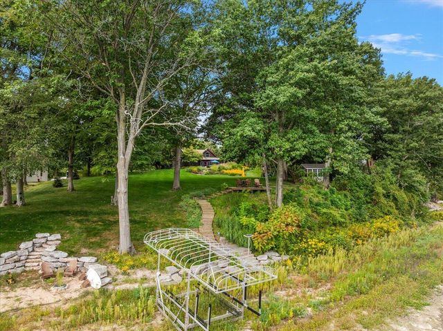 2380 W Shore Drive, Trufant, MI 49347