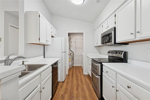 1563 N King St Apt 105, Hampton, VA 23669