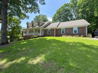 1800 Mountain Bay Drive, Hixson, TN 37343