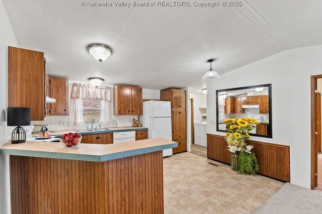 1404 High Street, St Albans, WV 25177