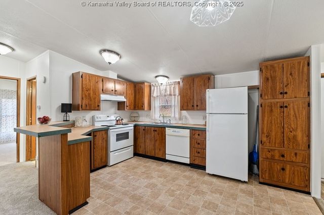 1404 High Street, St Albans, WV 25177