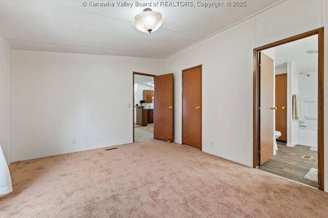 1404 High Street, St Albans, WV 25177