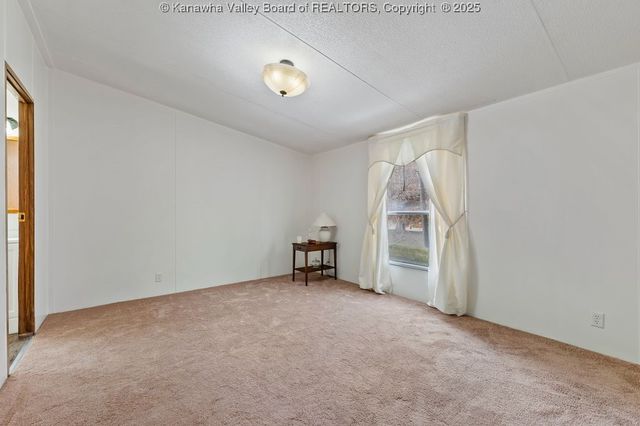 1404 High Street, St Albans, WV 25177