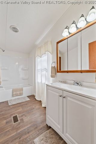 1404 High Street, St Albans, WV 25177