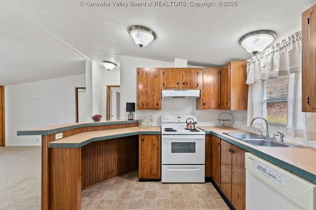 1404 High Street, St Albans, WV 25177